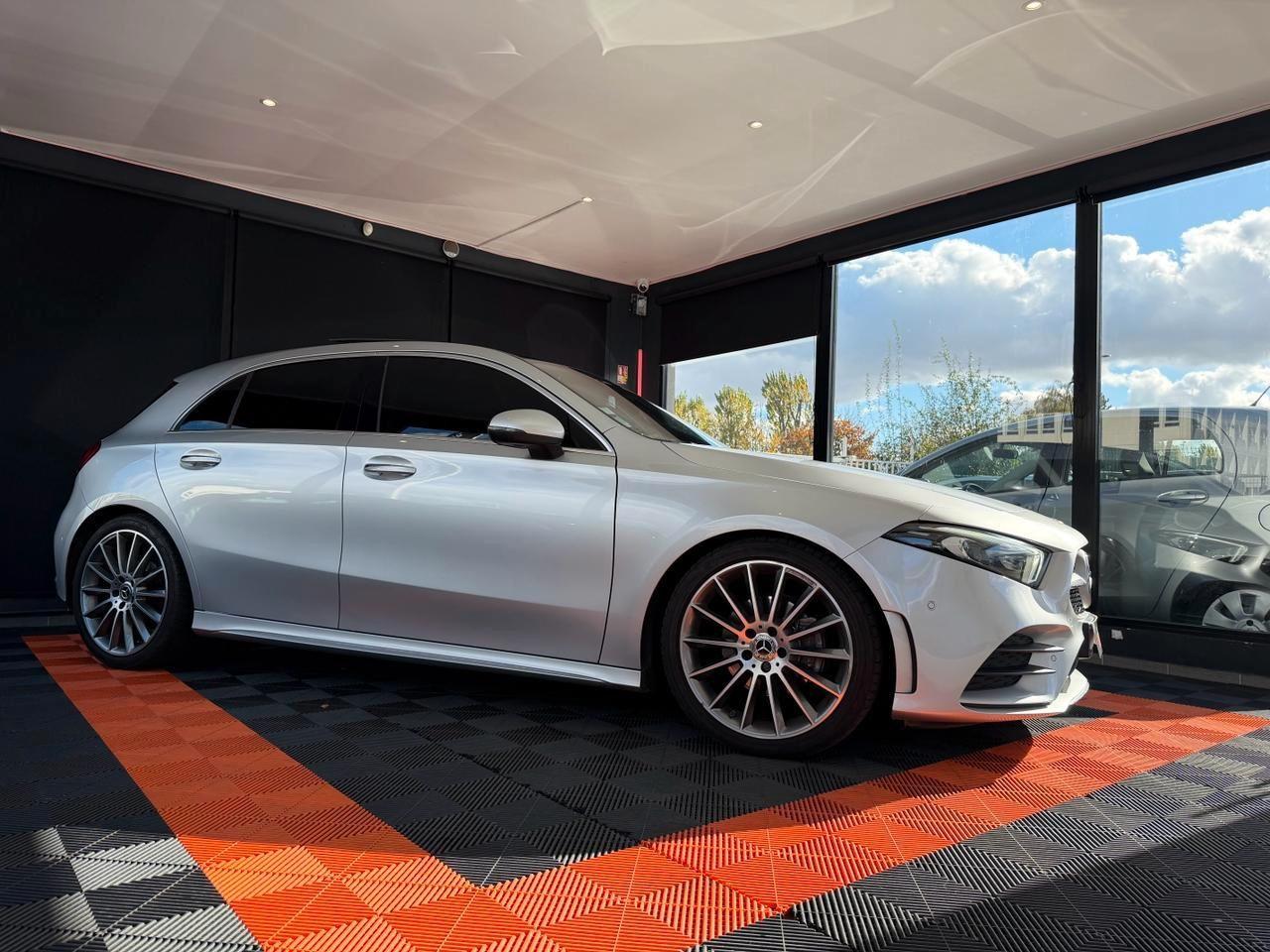 Mercedes-Benz A 200d AMG SHZ Schiebedach Kamera