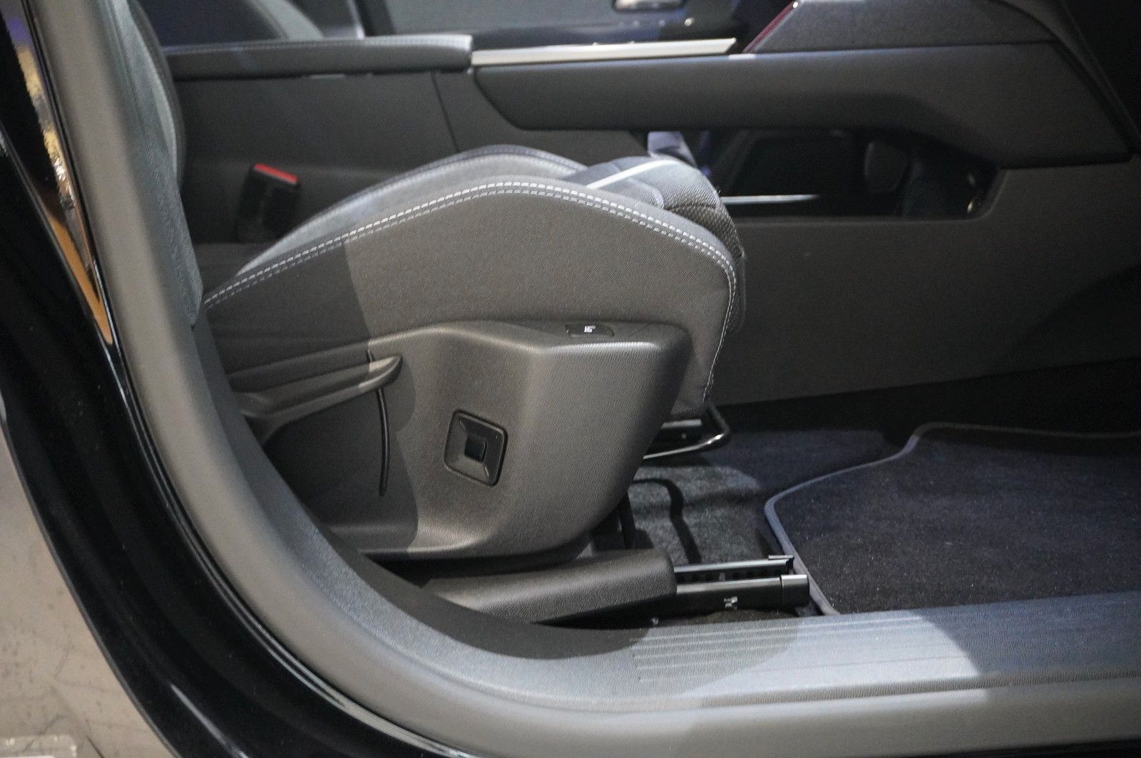 Fahrzeugabbildung Opel Grandland 1.2 48V HYBRID NAVI/LED/KAMERA/DAB+