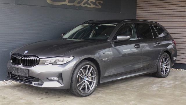 BMW 330e Touring xDrive/SportLine/Pano-D//ACC/Kamera