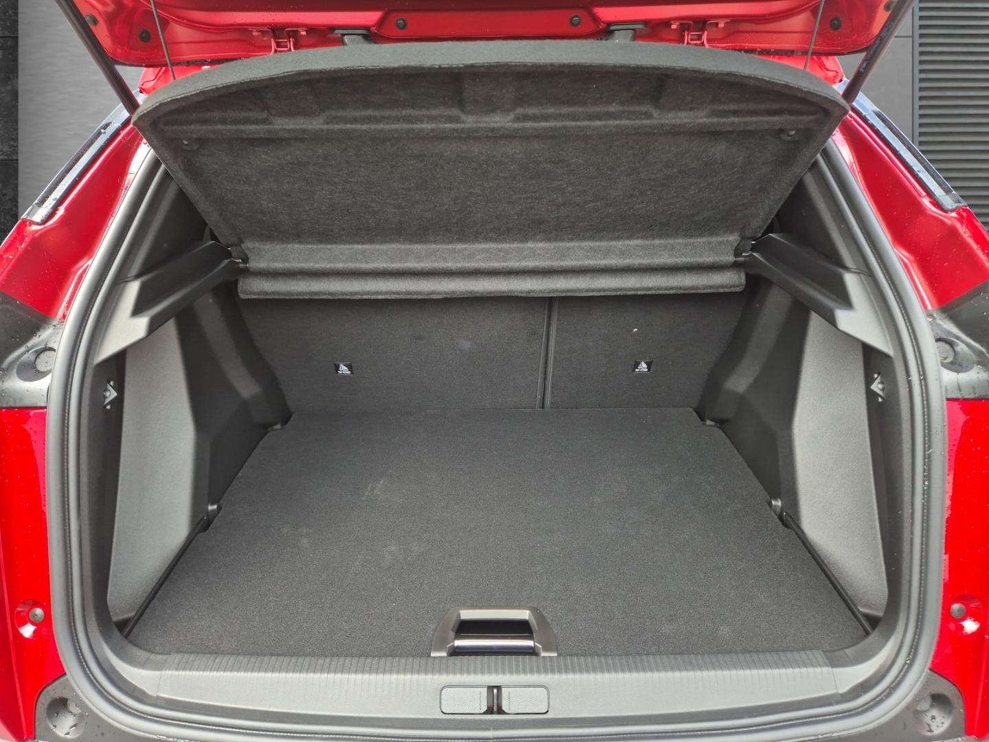 Peugeot 2008 Allure Hybrid AT Navi-u.Zugangs-Paket Sicht