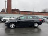 Opel Astra J Sports  Selection*TÜVNEU*SERVICE NEU* - Opel Astra: Selection