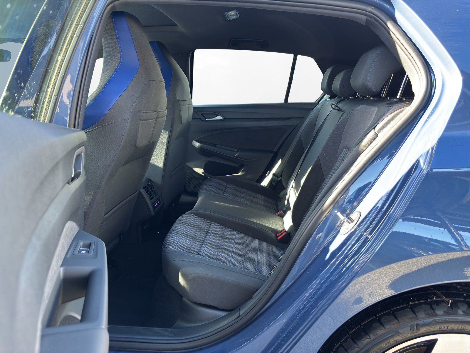 Volkswagen Golf - Bild 12