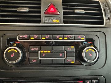 MYAUTOCENTER – Gebraucht- und Jahreswagen mit Werkstattservice in Pfaffenhofen Volkswagen Touran Comfortline *7-Sitzer*Freisprech*Klima*