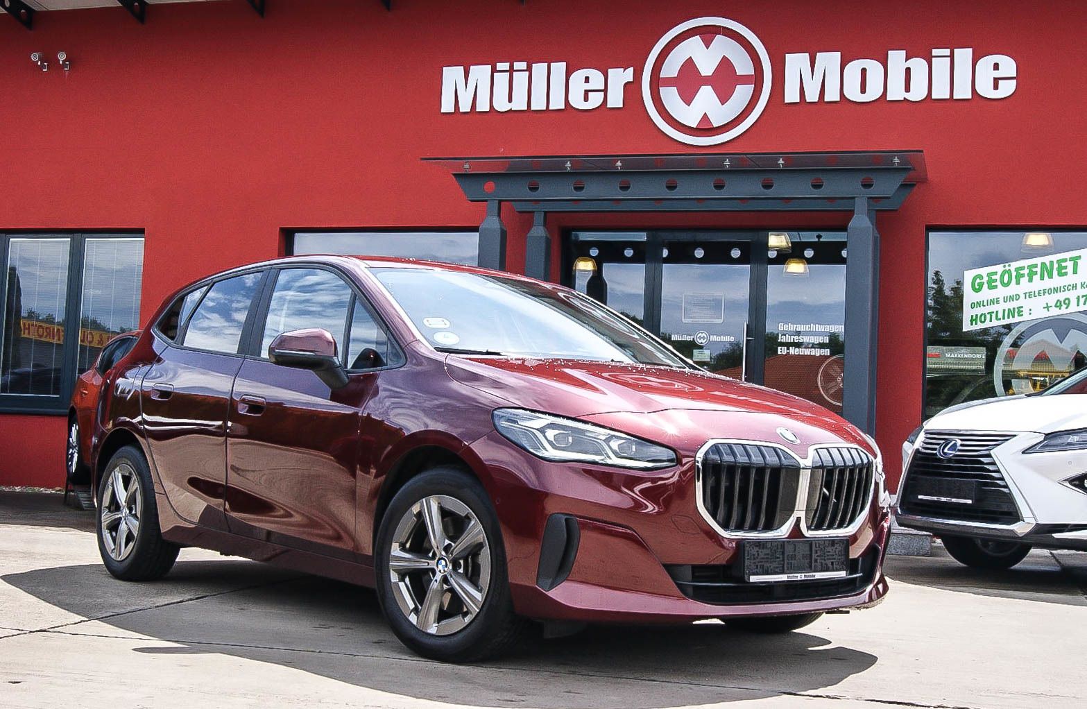 Fahrzeugabbildung BMW 223 Active Tourer i xDrive LEDER HEAD-UP WINTER