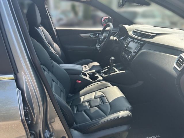 Fahrzeugabbildung Nissan Qashqai Tekna+ 1.3 DIG-T EU6d-T Sportpaket Panor