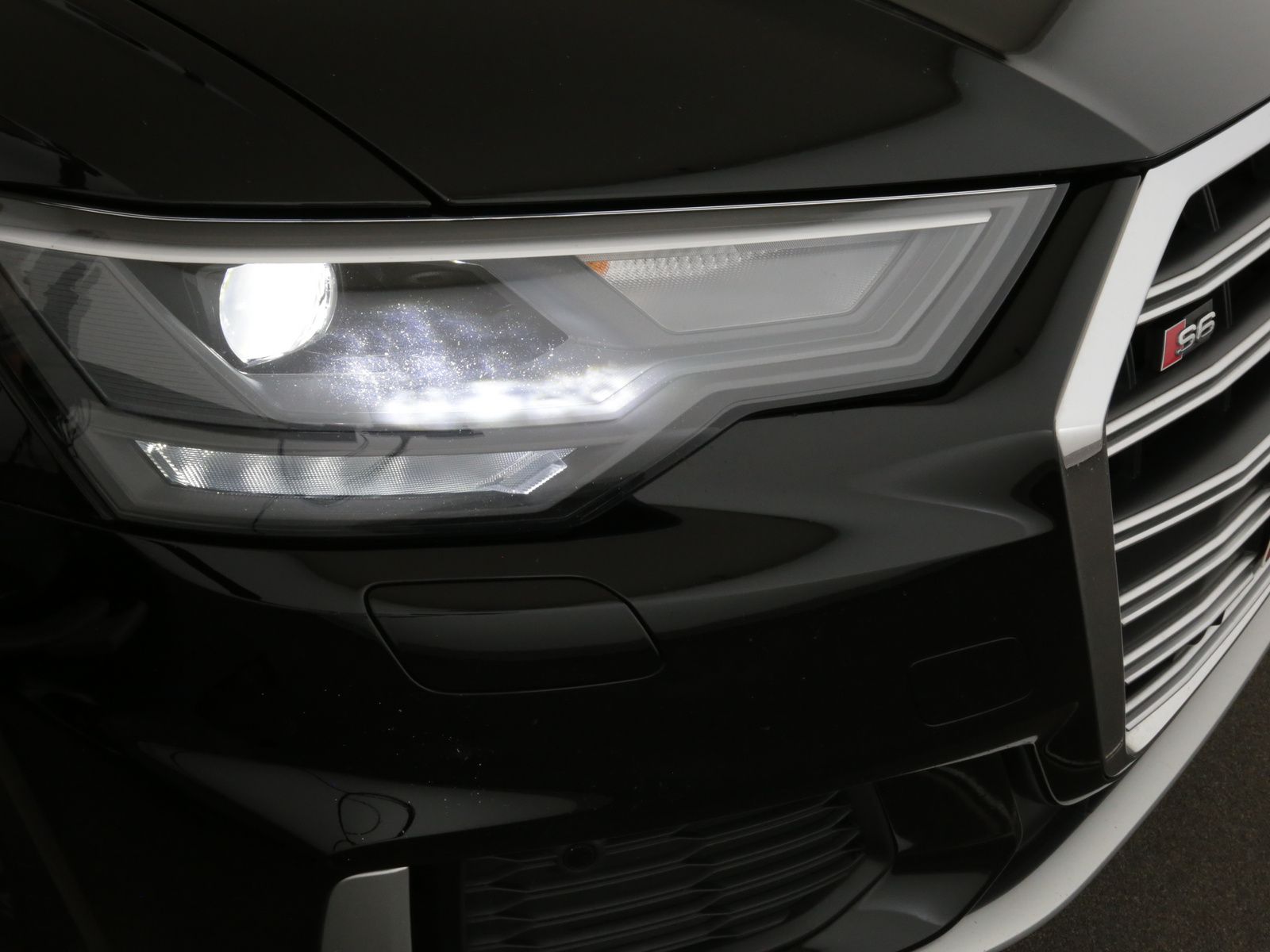Audi S6 - Bild 18