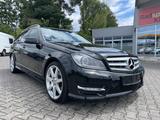 Mercedes-Benz C 220 T CDI BlueEfficiency AMG Line - Mercedes-Benz C 220: AMG