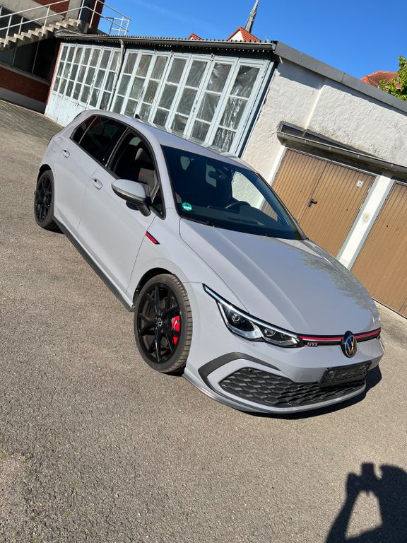 Image of Volkswagen Golf