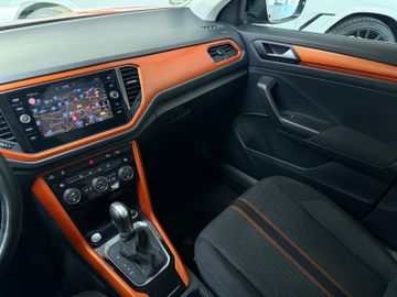 Volkswagen T-Roc - 12
