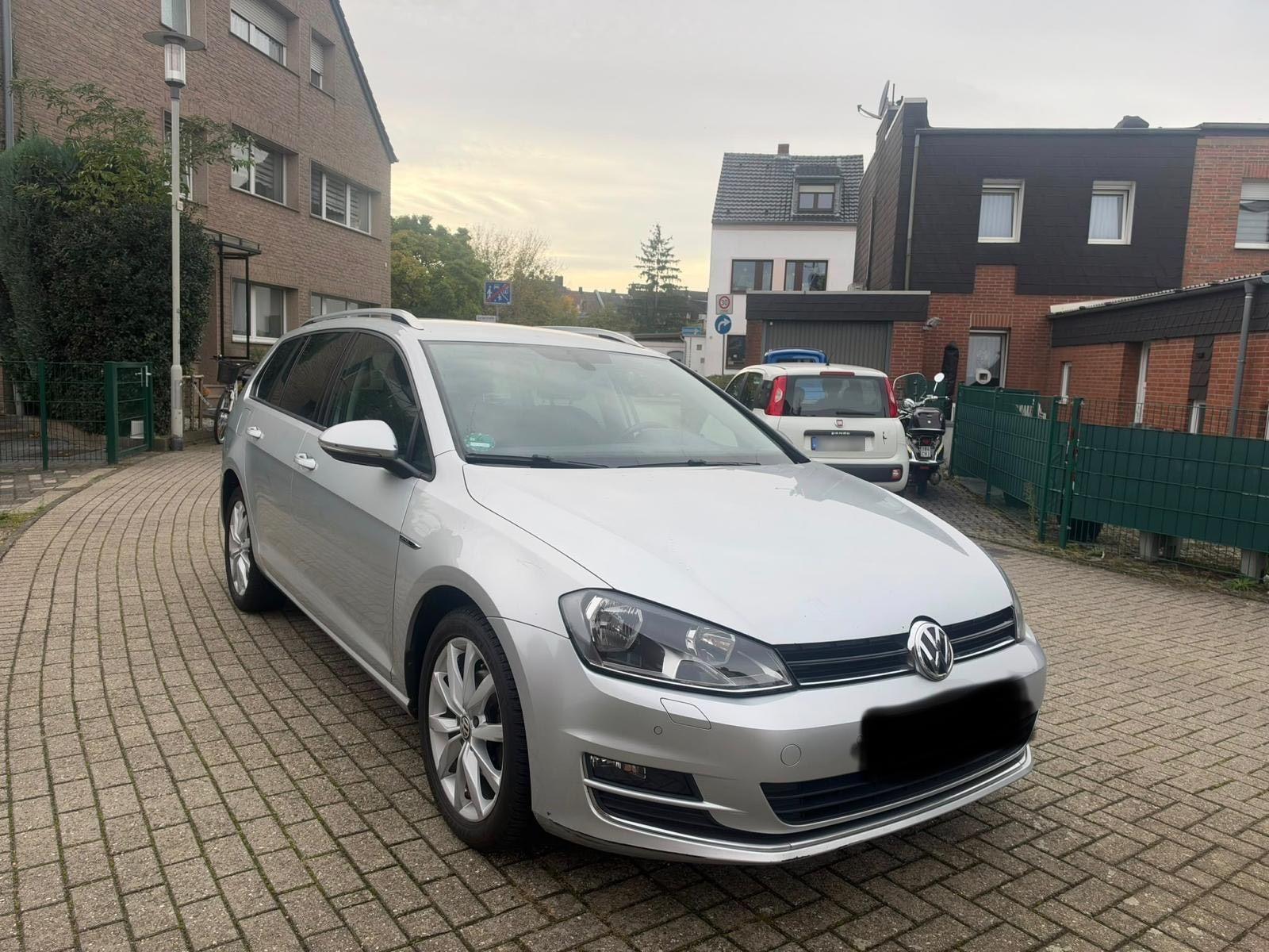 Volkswagen Golf 2015 — interior