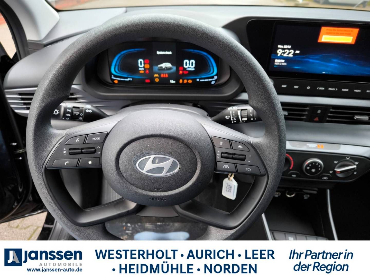 Fahrzeugabbildung Hyundai i20 Select Funktionspaket PDC Navi Rückfahrkamer