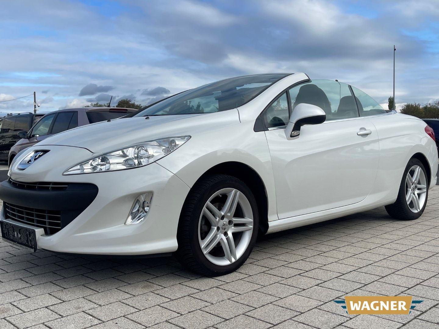 Fahrzeugabbildung Peugeot 308 CC Cabrio-Coupe Premium Klimaautomatik