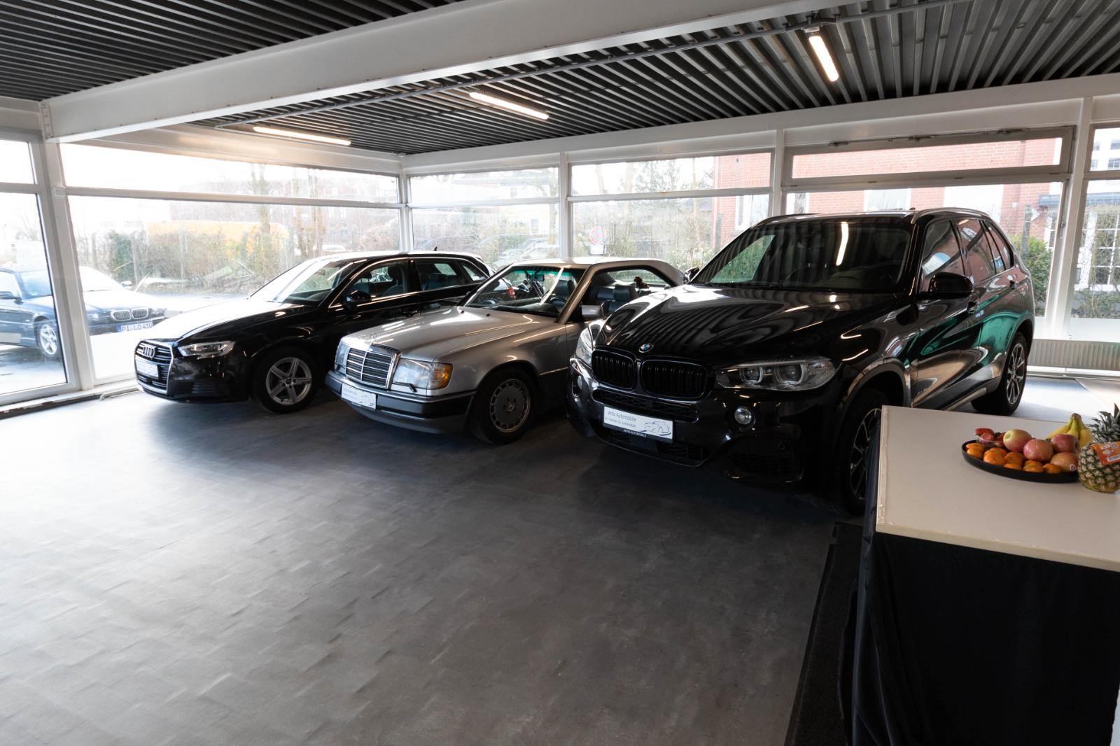 showroom-image-main