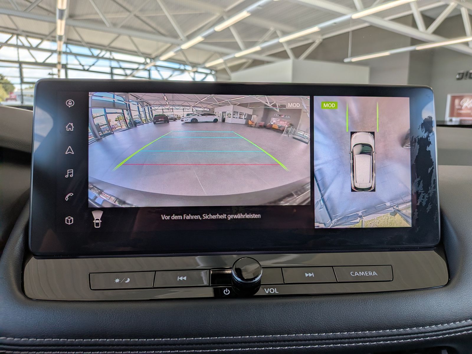 Fahrzeugabbildung Nissan X-Trail 1.5 e-Power N-Connecta ACC 360 Navi 12"