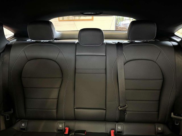 MERCEDES-BENZ GLC 250 — Foto 29