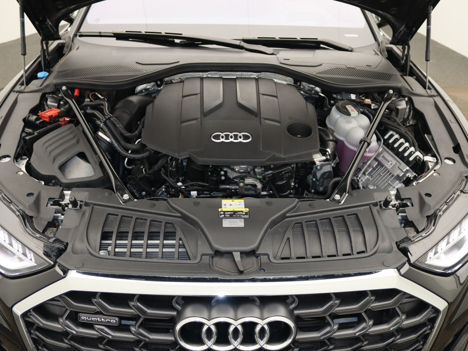 Audi A8 - Bild 19