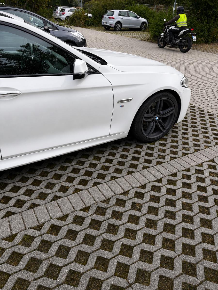 BMW 530d Touring A Luxury Line Luxury Line