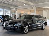 Mercedes-Benz E 220 E T-Modell E 220 BlueTec*NAVI*AHK*LED*SHZ* - Mercedes-Benz E-Klasse: Kombi