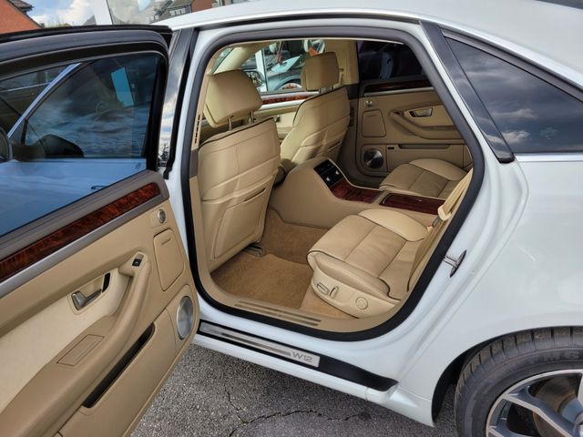 Fahrzeugabbildung Audi A8 6.0 W12 Lang/B&O/Einzelsitze/Topfahrzeug