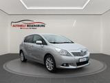 Toyota Verso Travel 1.8 NAVI RFK KLIMA 1H ALU BC TEMPO - silberne Toyota Verso