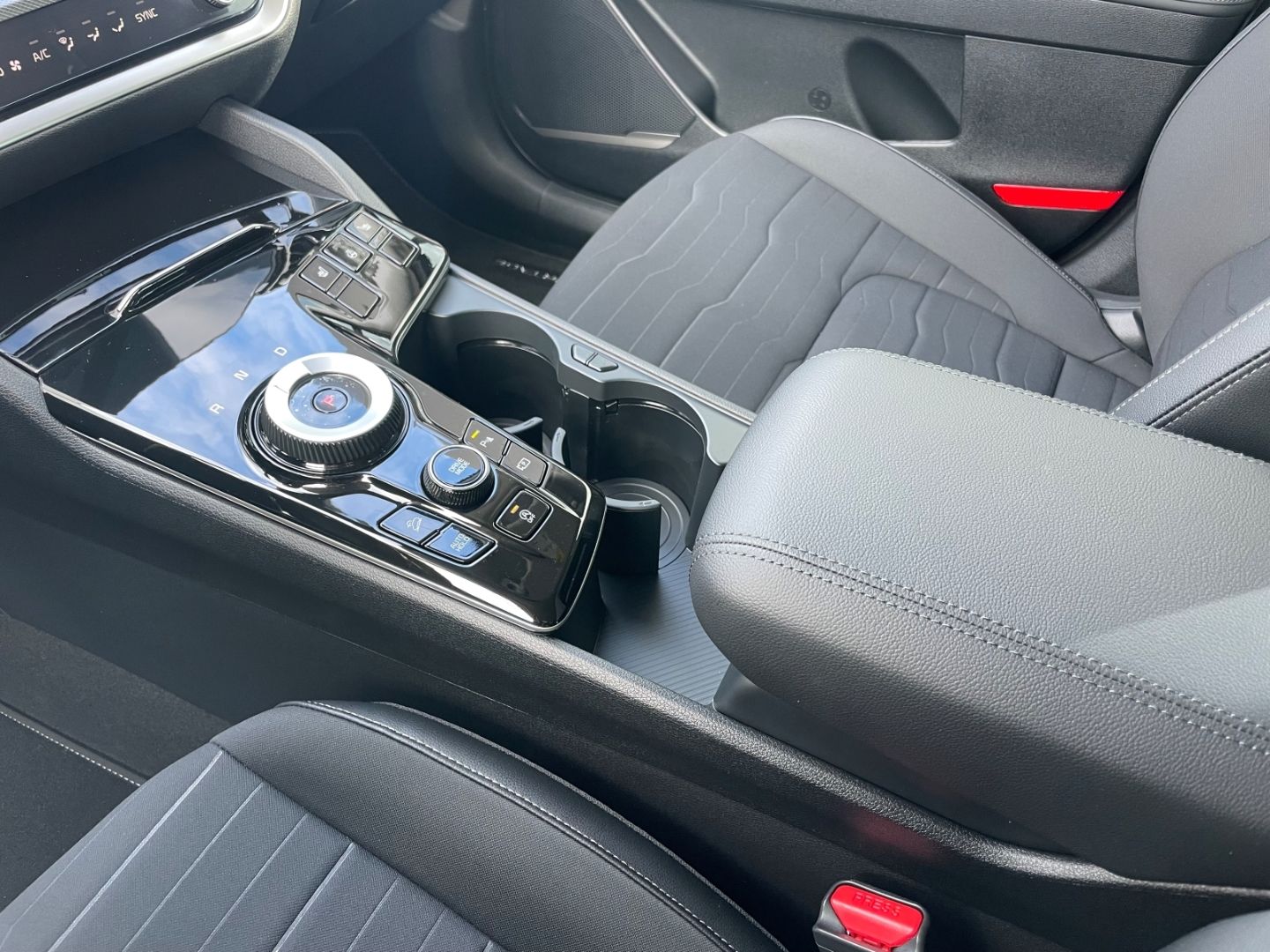 Fahrzeugabbildung Kia Sportage Vision Mild-Hybrid Kamera Spurhalte LED
