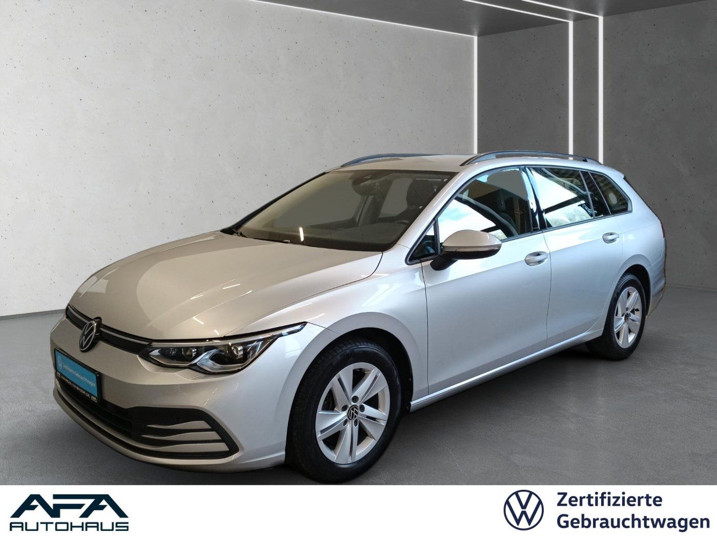 Volkswagen Golf VIII Var. 2.0 TDI LIFE DSG Navi LED RFK ACC foto 1