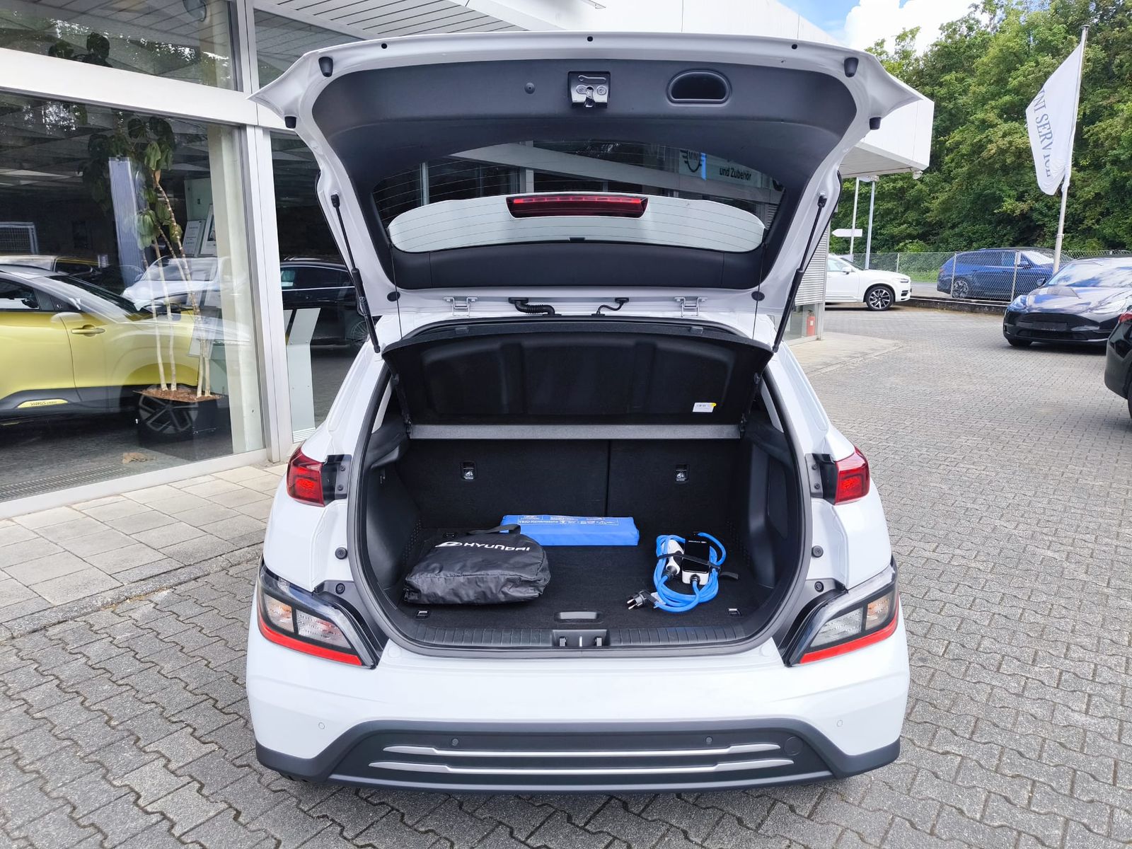 Fahrzeugabbildung Hyundai Kona Elektro Edition 30 LED+NAVI+SHZ+KAMER+KRELL