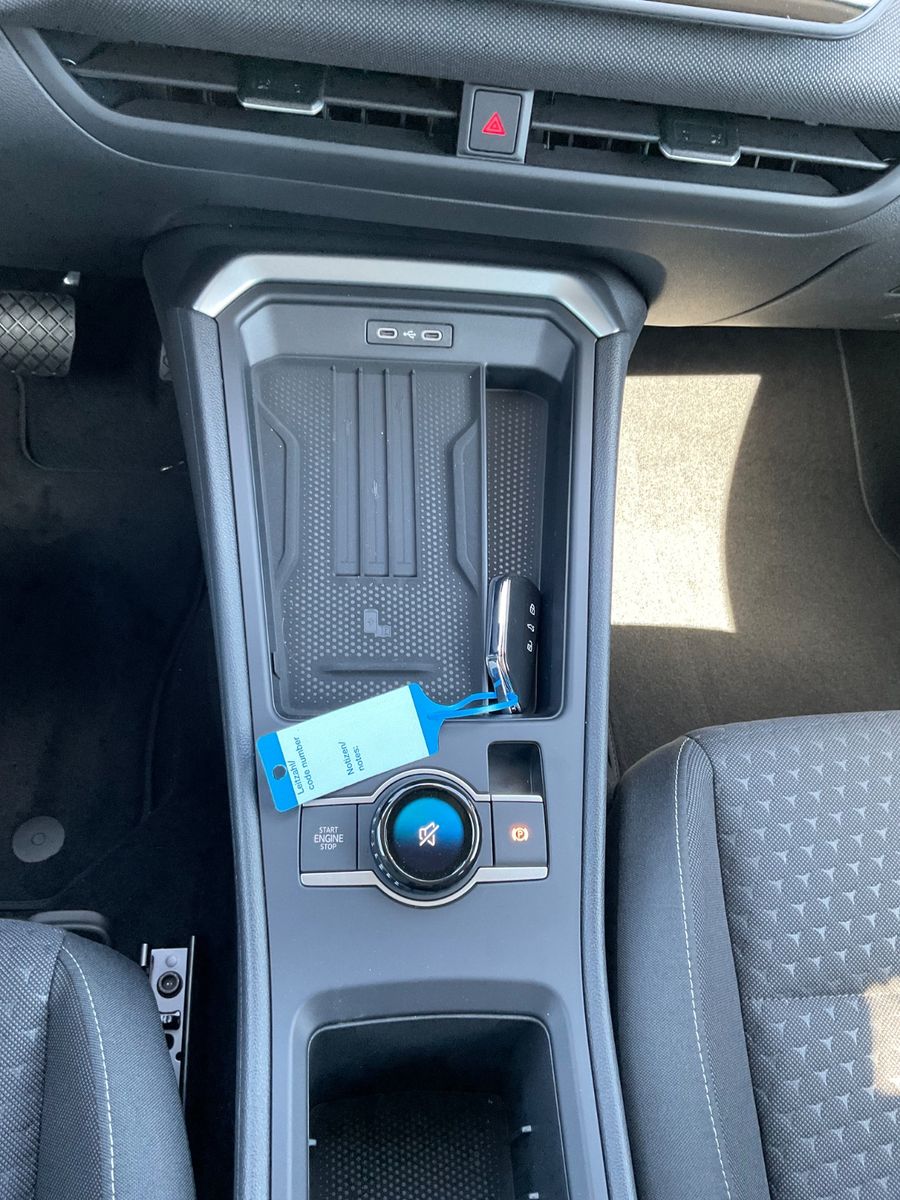 Fahrzeugabbildung Volkswagen T-Roc 1.5 eTSI DSG Kamera,AHK,5J Garantie,ACC