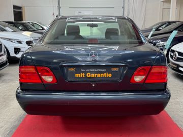 Mercedes E 280 - 5