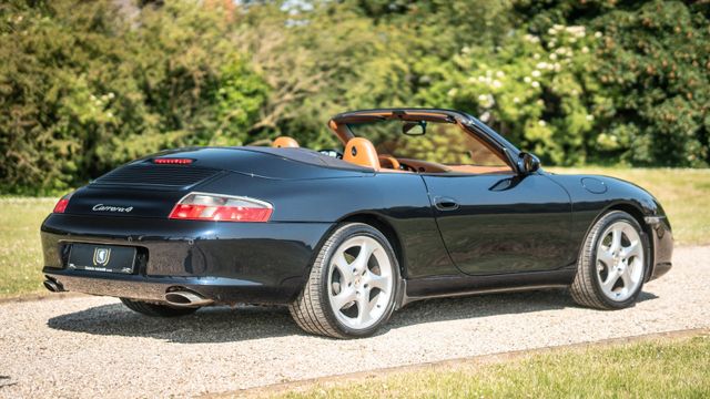 Fahrzeugabbildung Porsche 996 Carrera 4 Cabrio/Porsche Exklusiv veredelt