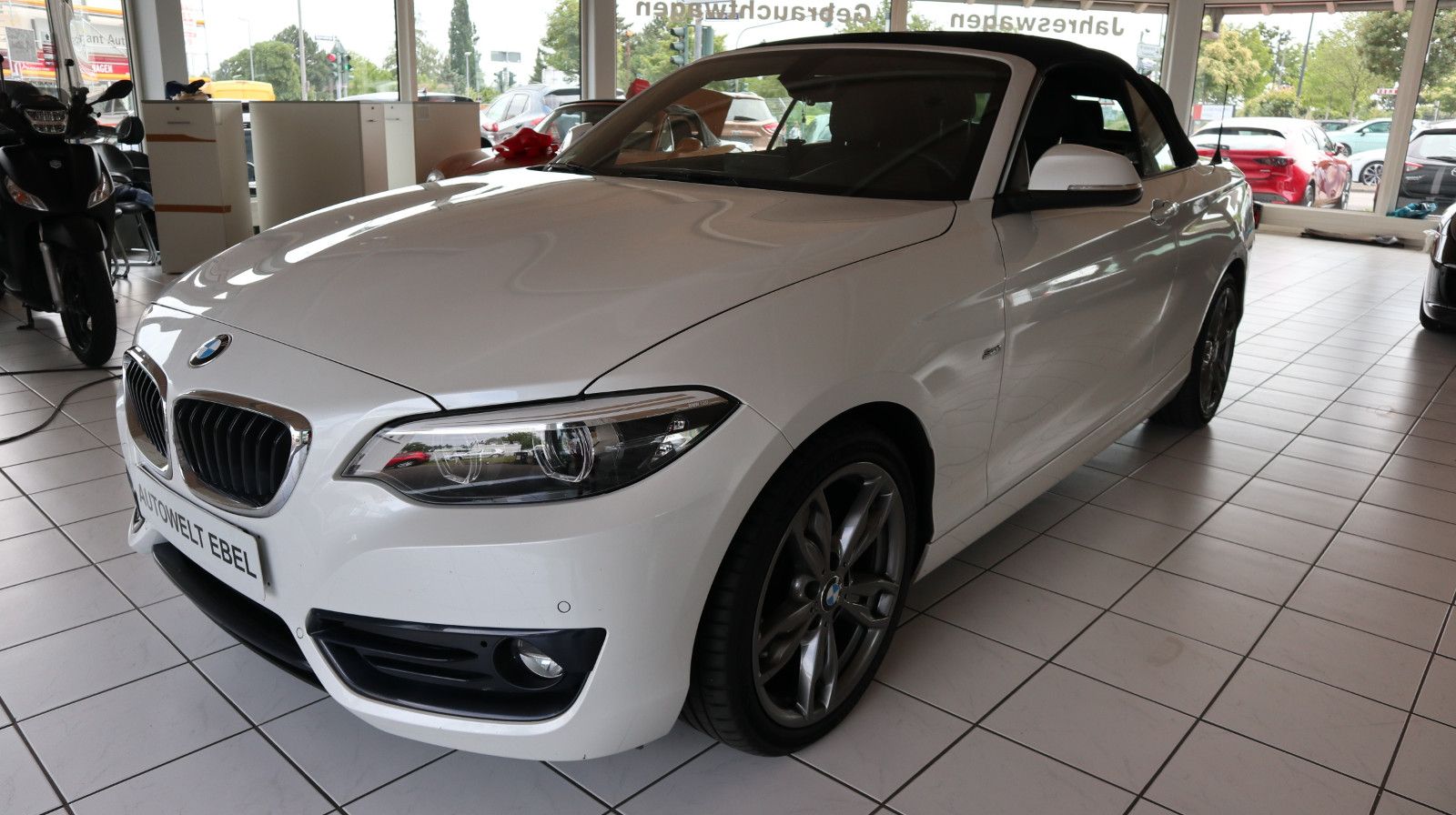 BMW 220 2 Cabrio 220 i Sport Line*AUTOMATIK*LEDER*