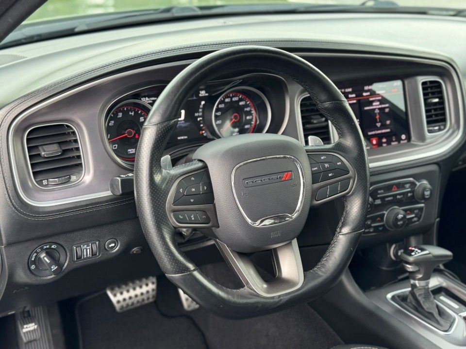 Fahrzeugabbildung Dodge Charger 2020er 6.4 SRT Scatpack Schiebedach Navi