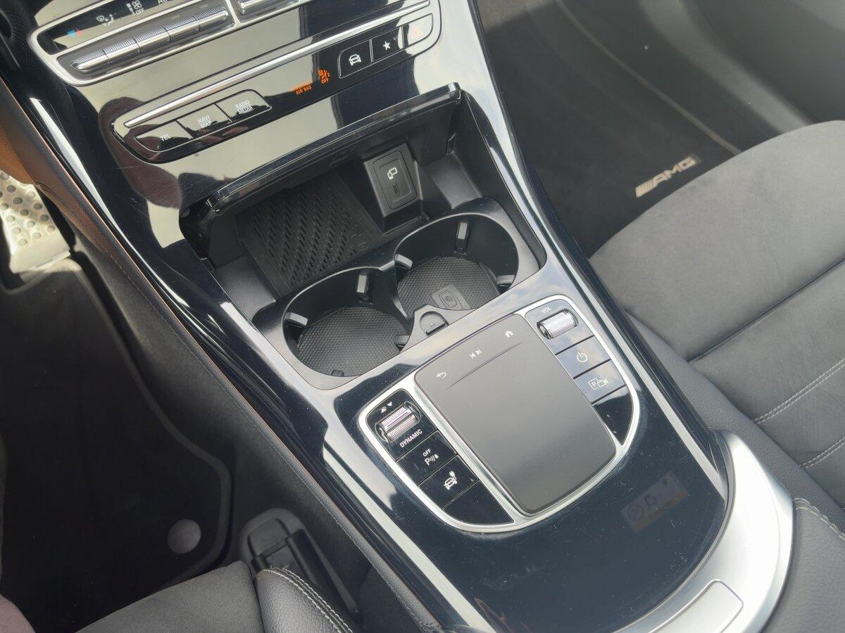 Mercedes-Benz EQC 400 4M AMG+SHD+DISTR+KEYG+360+AHK+MEM+MULTIB