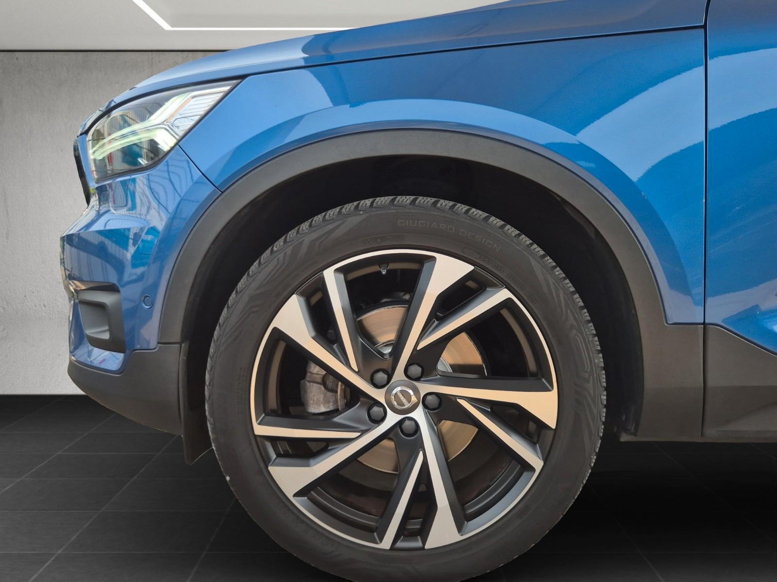 Volvo XC40 T5 R Design AWD Pano H&K Carplay