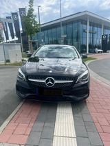 Mercedes-Benz CLA 180 Shooting Brake AMG Line Blue Edition 