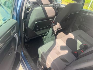 Volkswagen Golf - 8