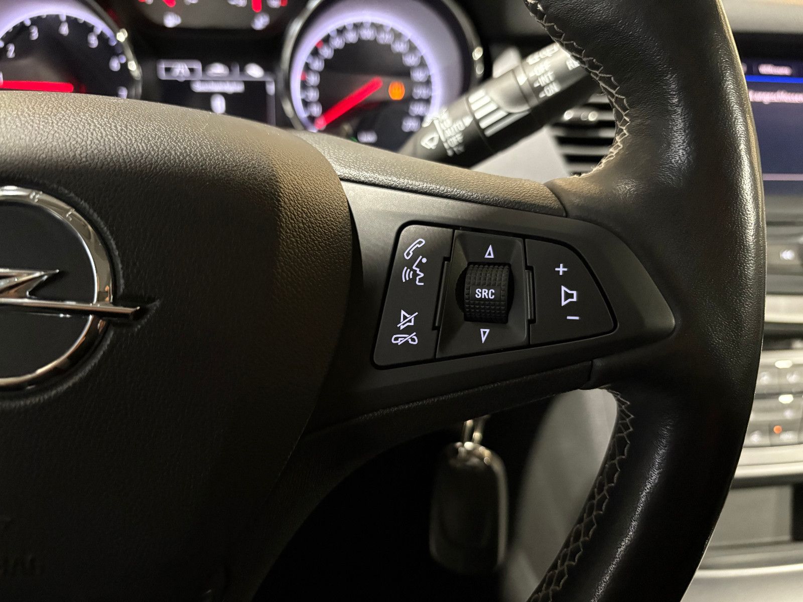 Fahrzeugabbildung Opel Astra K Sports Tourer Edition/APPLE-CAR/SHZ/KLIM