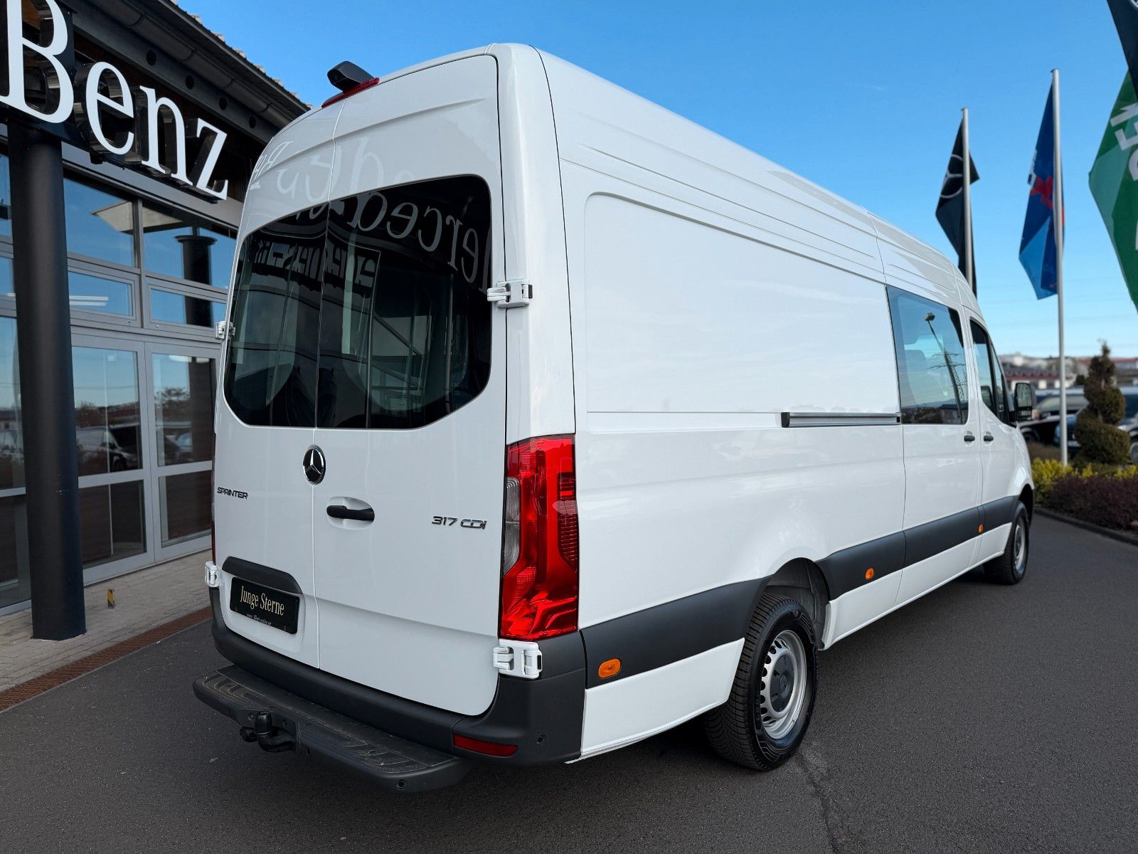 Fahrzeugabbildung Mercedes-Benz Sprinter 317 CDI Mixto/DoKa Standheiz AHK