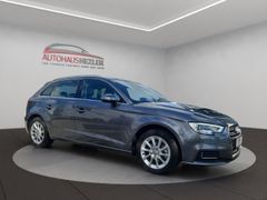 AUDI A3 Sportback design 30 TFSi Navi Soundsys. AHK X