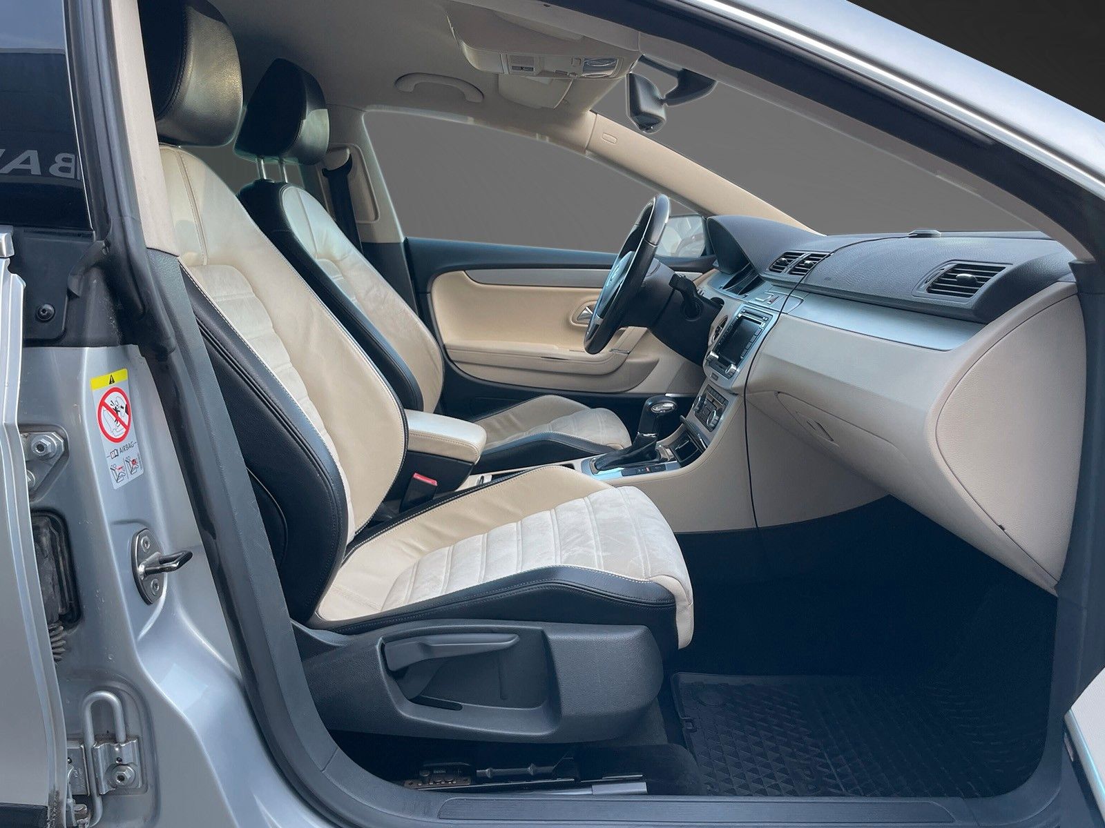 Fahrzeugabbildung Volkswagen Passat CC*Alcantara*Soundsystem*Sthz*2-Zonen*ACC
