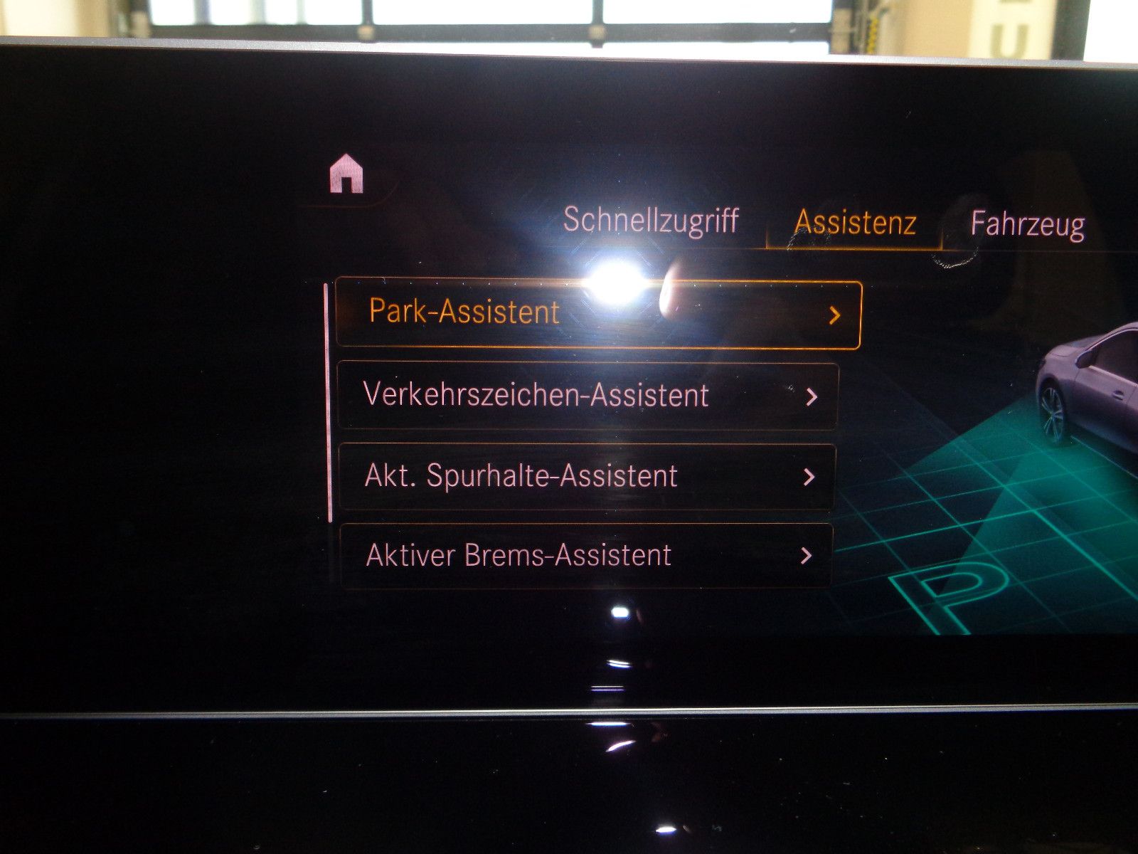 Fahrzeugabbildung Mercedes-Benz B 180/Navi/Klima/AHK/Digitales Cockpit/MultiBeam