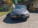 BMW 320i F30 Automatik - BMW 320: F30