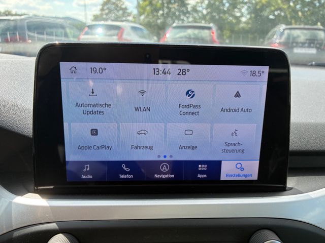 Fahrzeugabbildung Ford Focus 2,0 EcoBlue Turnier >AHK/Standheiz/PANO