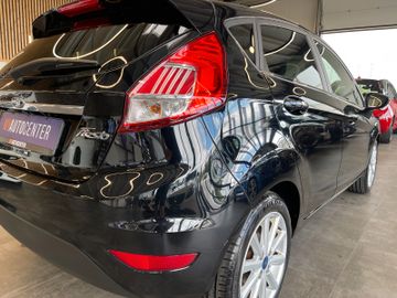 Ford Fiesta Titanium *NAVI*KLIMAAUTOMATIK*SZHZ*