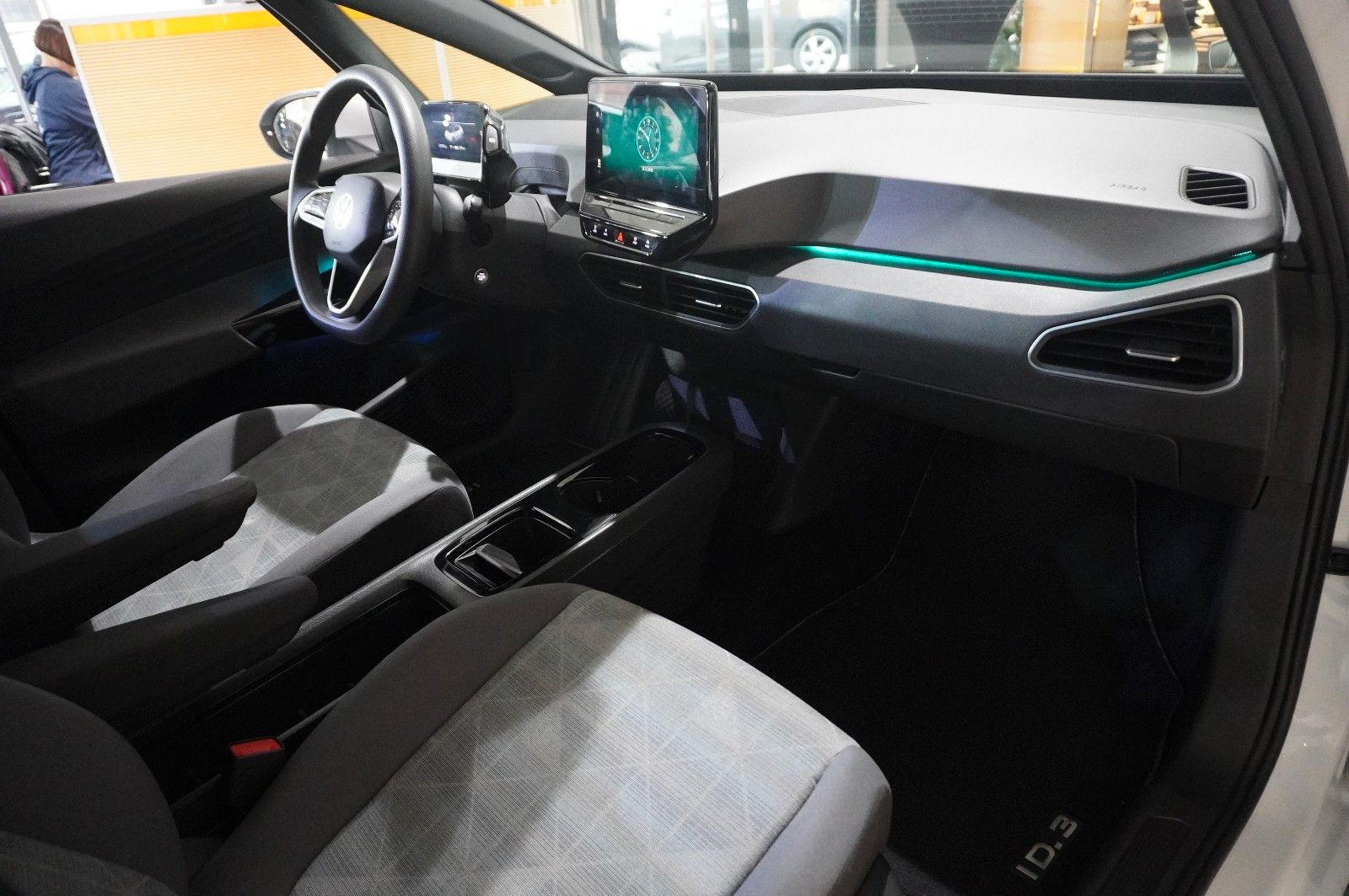 Fahrzeugabbildung Volkswagen ID.3 Pure PERFORMANCE NAVI/LED/VIRTU./PDC/DAB+