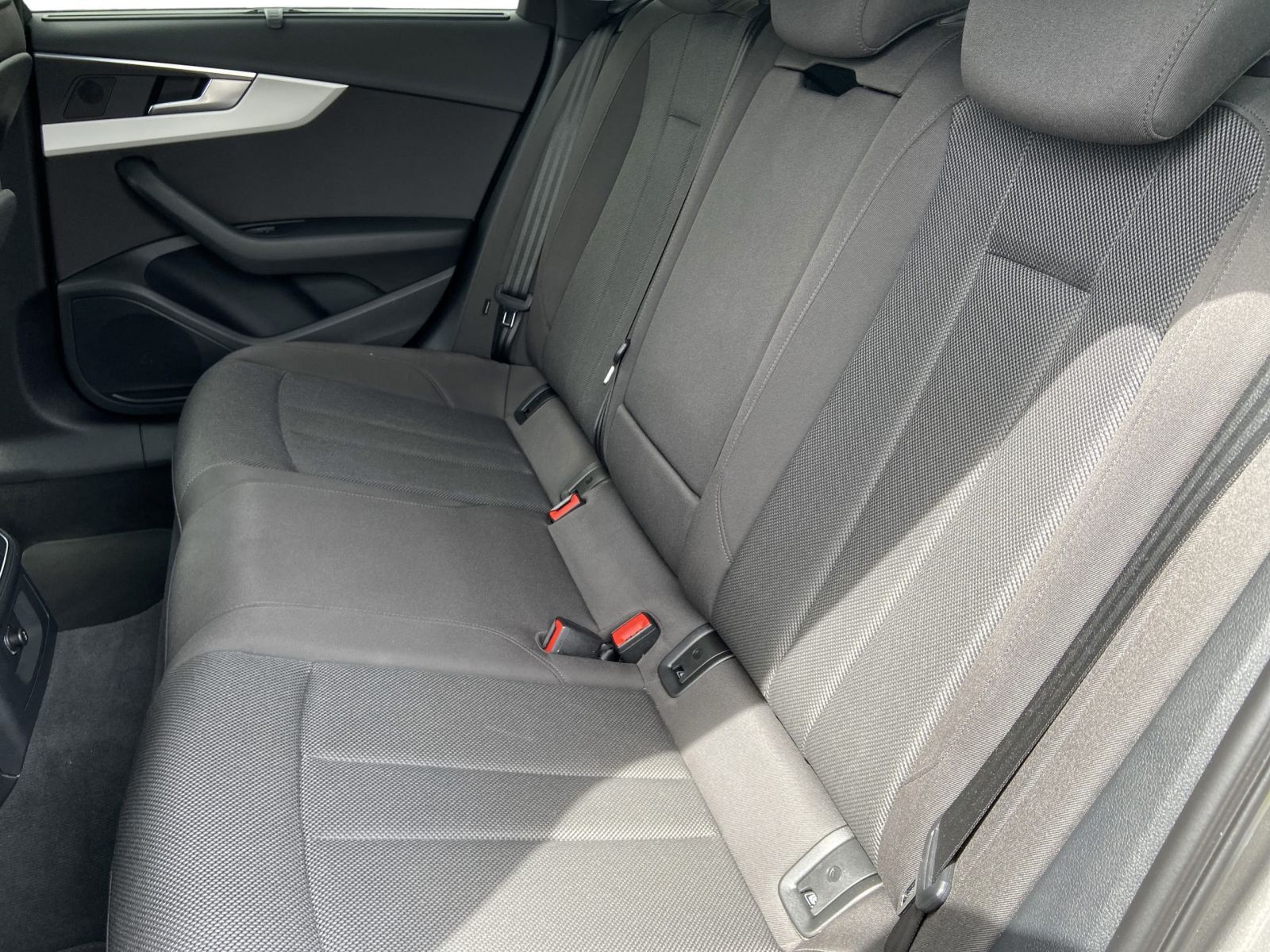 Audi A4 - Bild 8