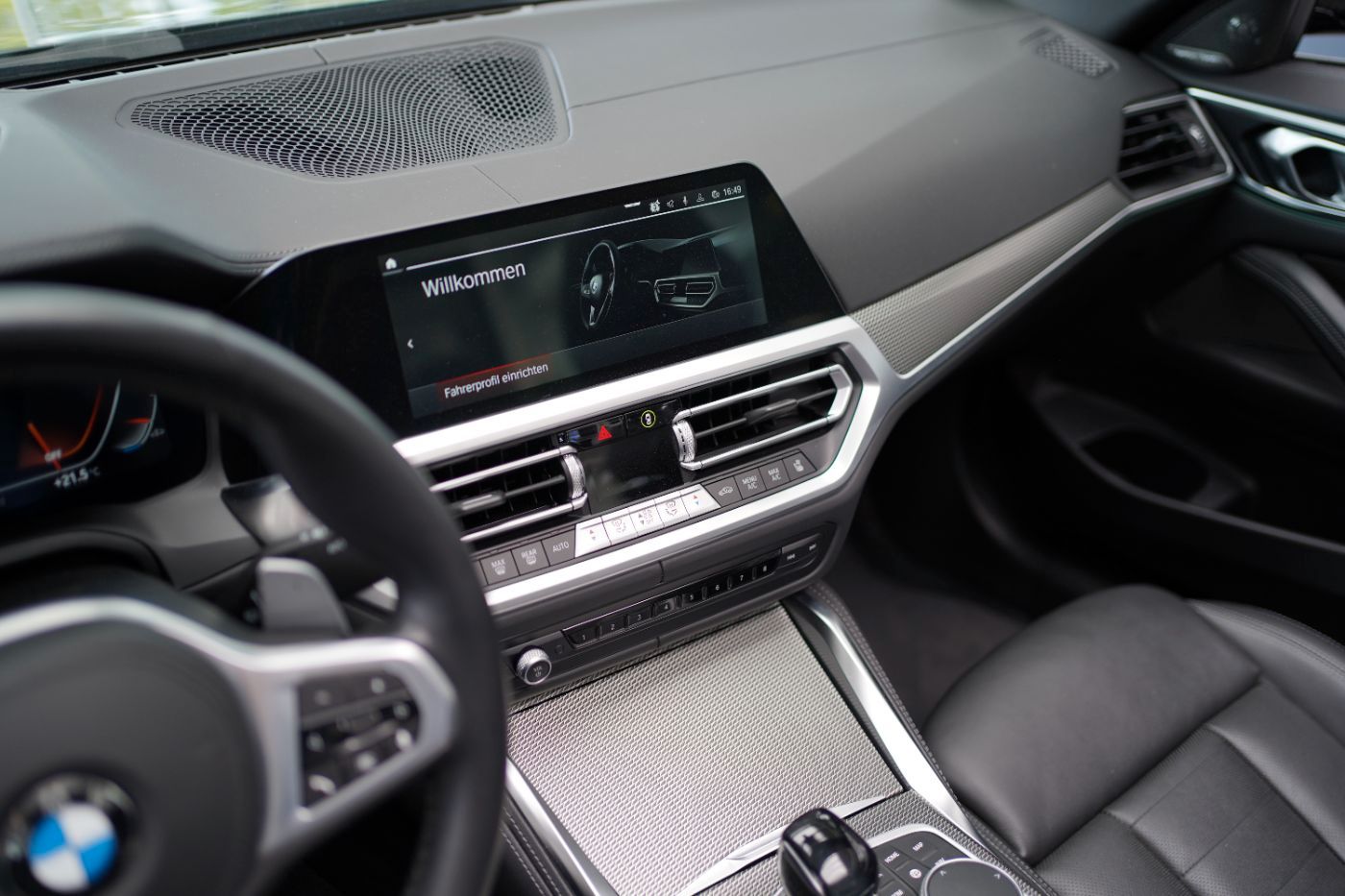 Fahrzeugabbildung BMW M440i xDrive ParkAssist.+HarmanKardon+Laserlicht