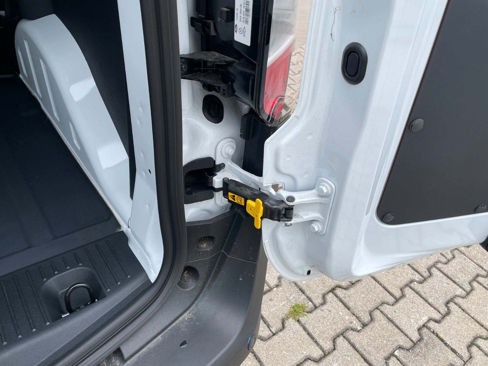 Fahrzeugabbildung Ford Transit Courier Trend Tageszulassung