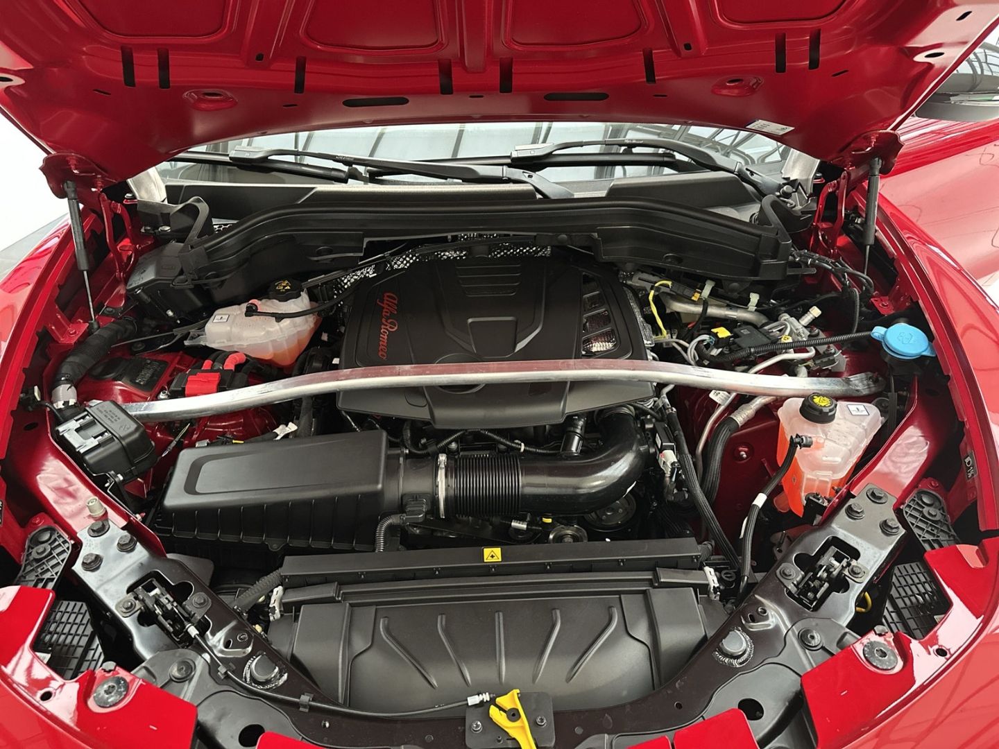 Alfa Romeo Stelvio - Bild 14