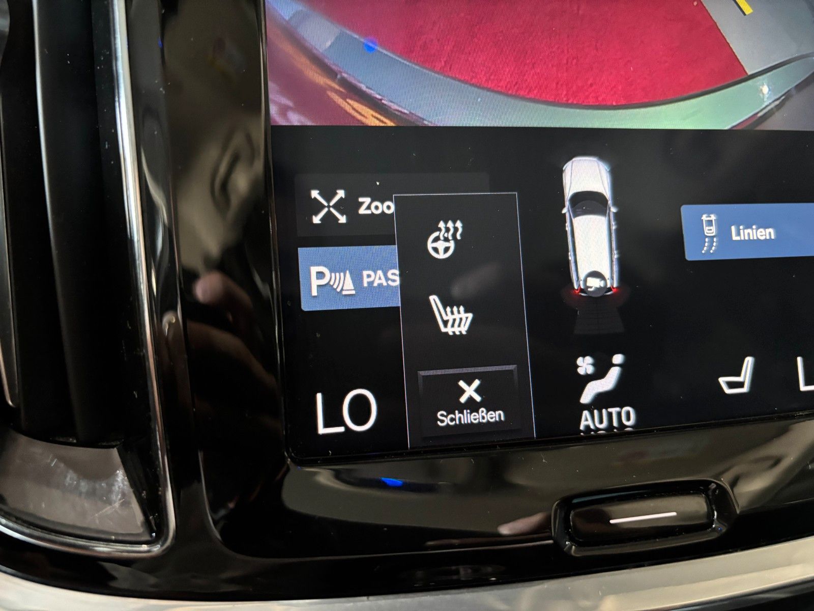 Fahrzeugabbildung Volvo V60 Momentum /KAMERA/LED/SHZ/ACC+/NAVI